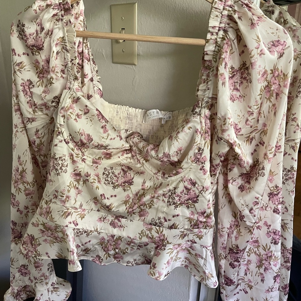 ASTR the Label floral top